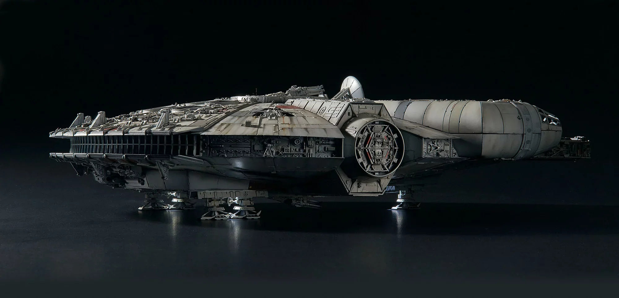 BANDAI Millennium Falcon Perfect Grade