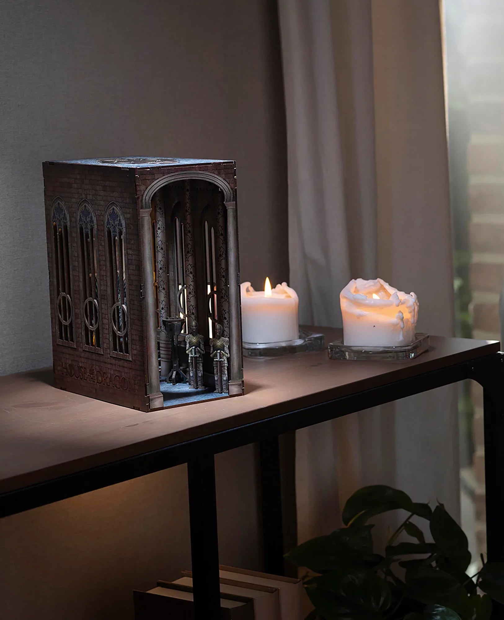 Tiny Adventure Iron Throne - House of the Dragon