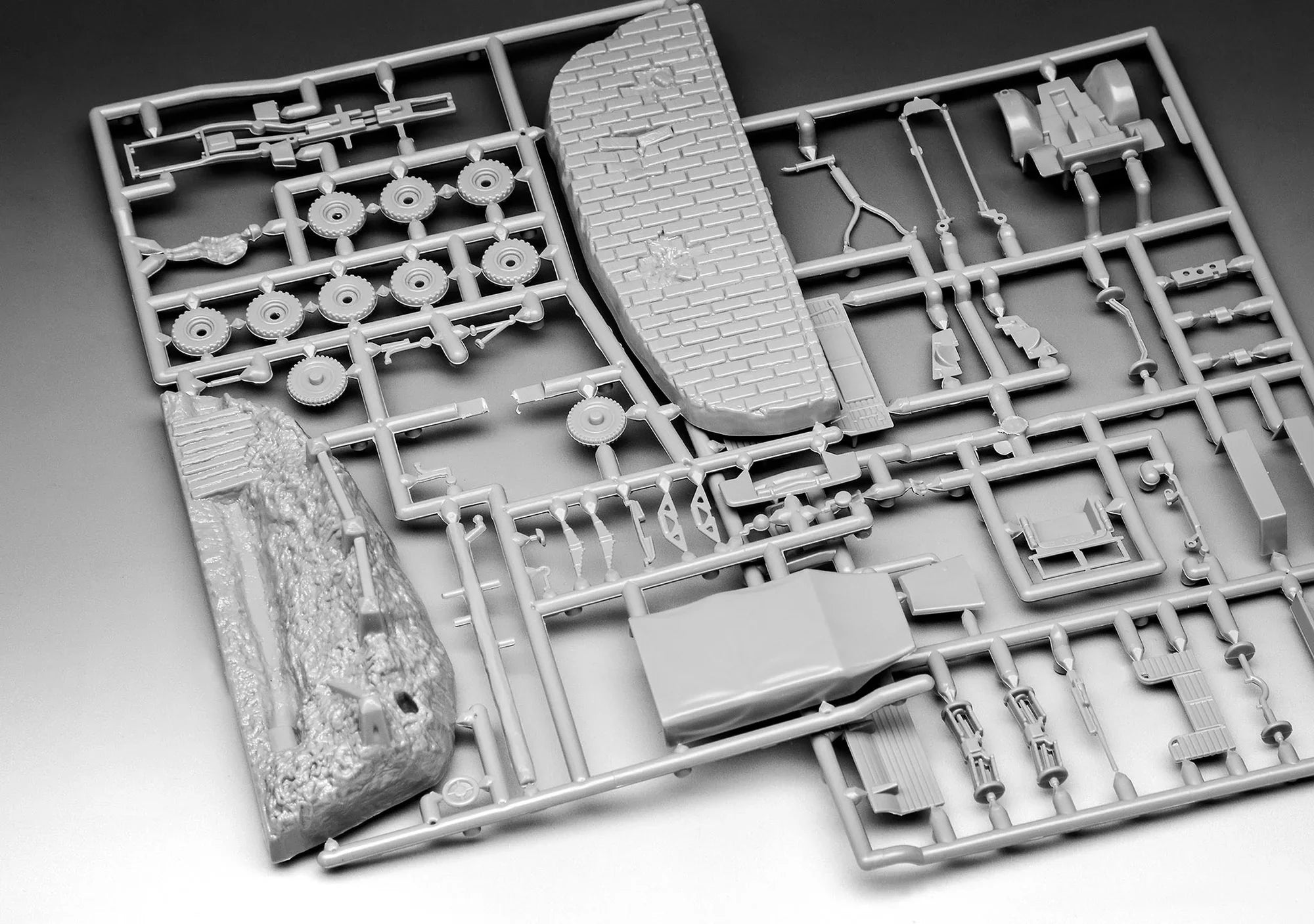 Starter Kit Krupp Protze KFZ 69 with 3,7cm Pak